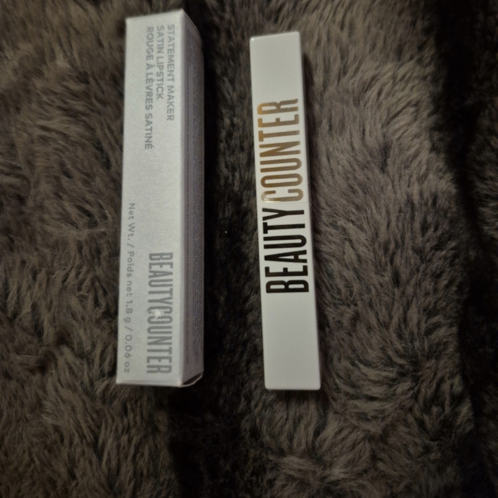 BEAUTYCOUNTER STATEMENT MAKER SATIN LIPSTICK POWERFUL